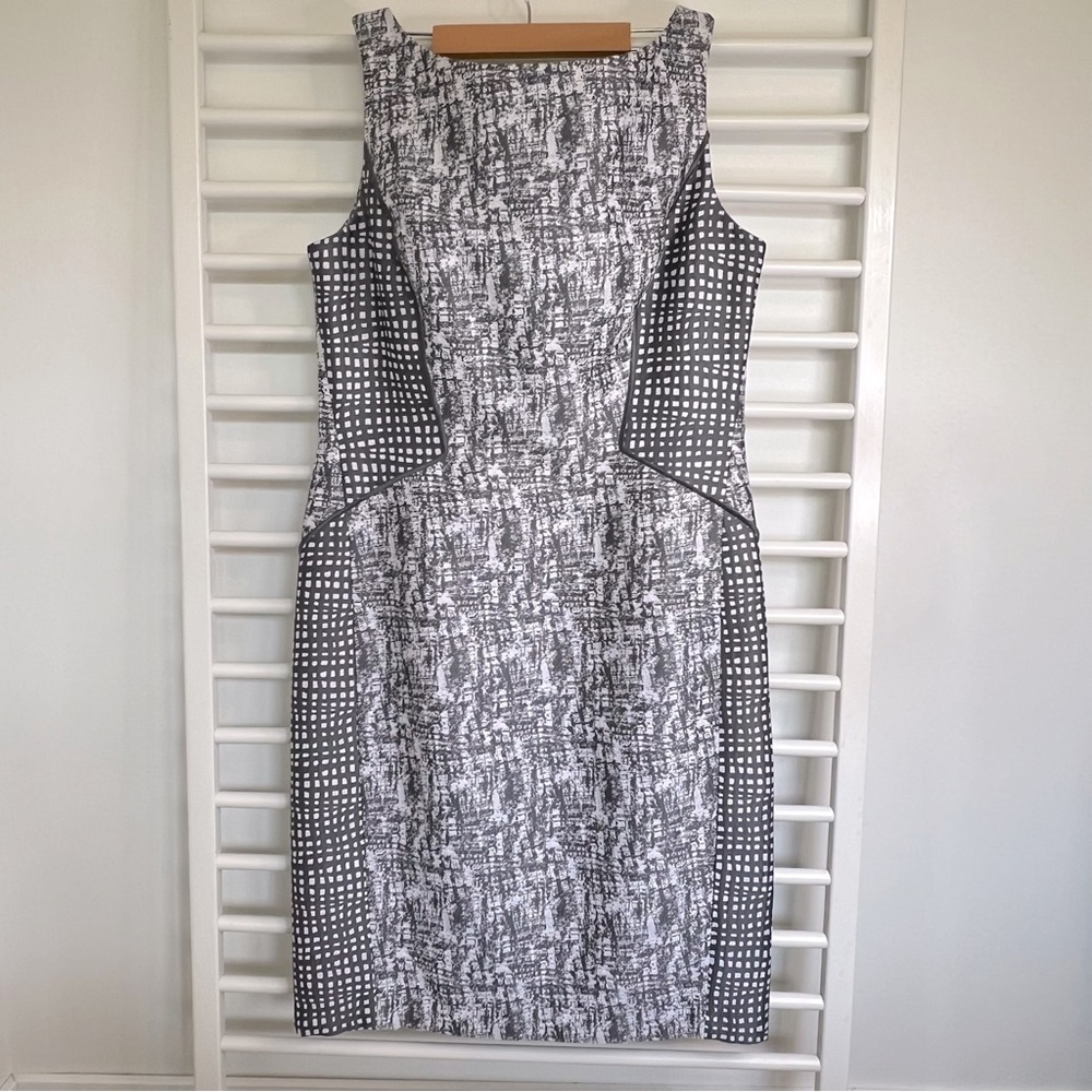 Lafayette 148 Pewter and White Shift Dress Boatneck Tailored Luxury - Size 10